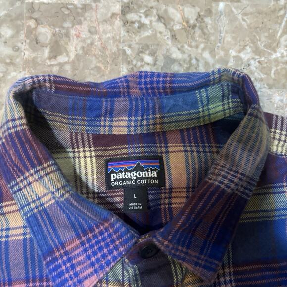 Patagonia Shirt Mens Large Purple Fjord Flannel Long Sleeve Button Outdoor 42400 - Picture 3 of 10
